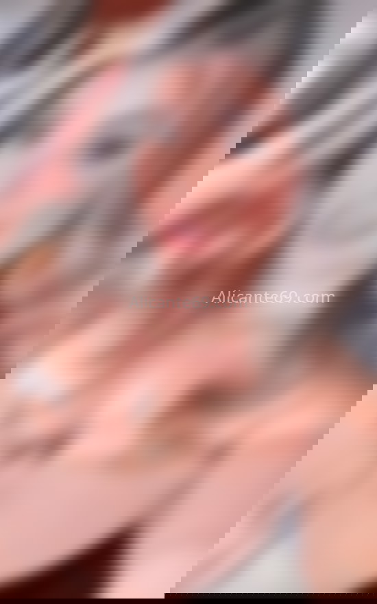 Valentina, encantadora latina. 631582344. Citas en ALICANTE, ALICANTE. www.alicante69.com.