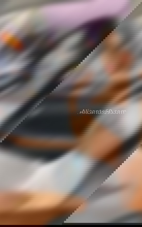 Juliana, hermosa jovencita latina. 633638351. Citas en ALICANTE, ALICANTE. www.alicante69.com.