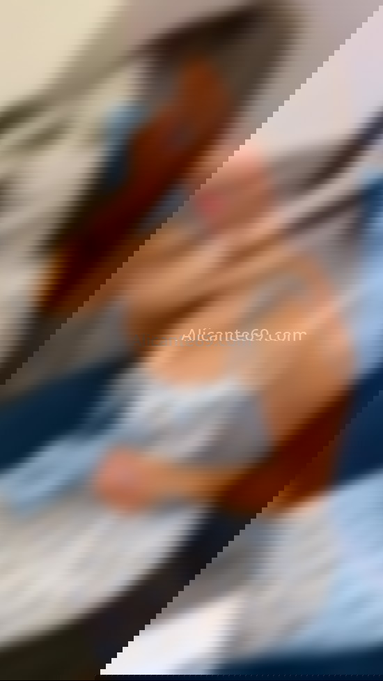 Jazmin, hermosa chica árabe. 623338536. Citas en ALICANTE, ALICANTE. www.alicante69.com.