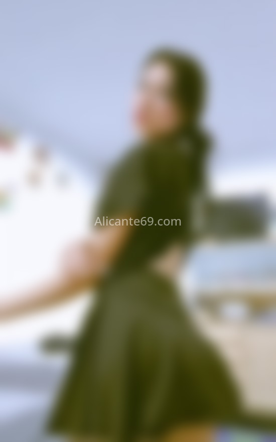 Sami, guapa venezolana. 613373182. Citas en ALICANTE, ALICANTE. www.alicante69.com.