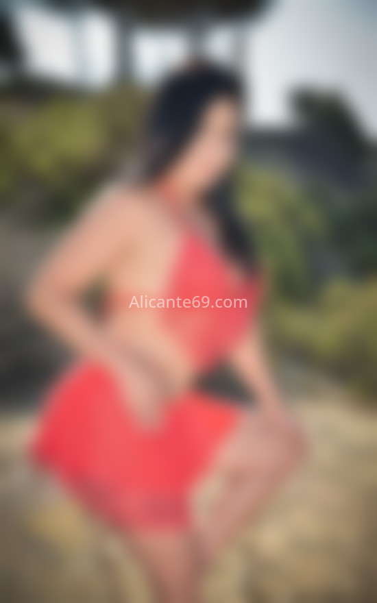 Carla, alegre venezolana. 613651787. Citas en ALICANTE, ALICANTE. www.alicante69.com.
