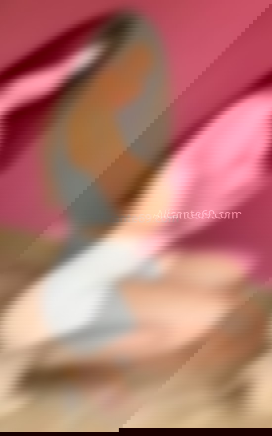 Susi, jovencita colombiana . 613373182. Citas en ALICANTE, ALICANTE. www.alicante69.com.