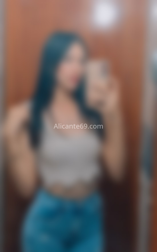 Sami, guapa venezolana. 613373182. Citas en ALICANTE, ALICANTE. www.alicante69.com.