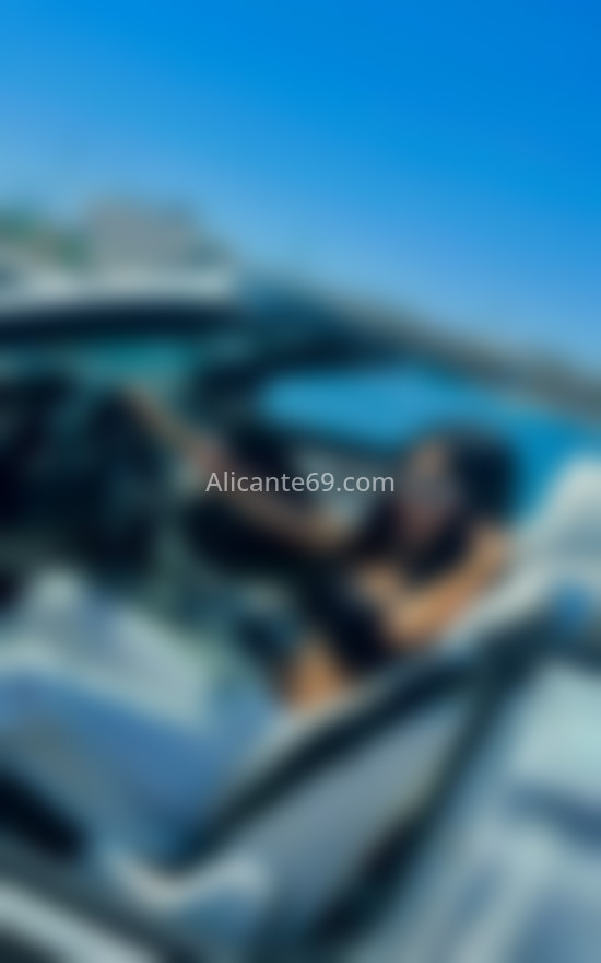 Juliana, hermosa jovencita latina. 633638351. Citas en ALICANTE, ALICANTE. www.alicante69.com.
