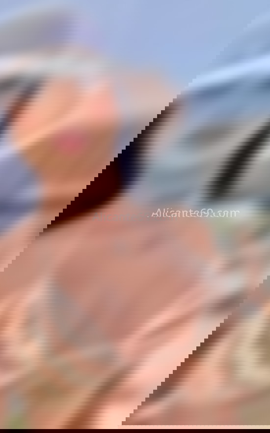 Juliana, hermosa jovencita latina. 633638351. Citas en ALICANTE, ALICANTE. www.alicante69.com.