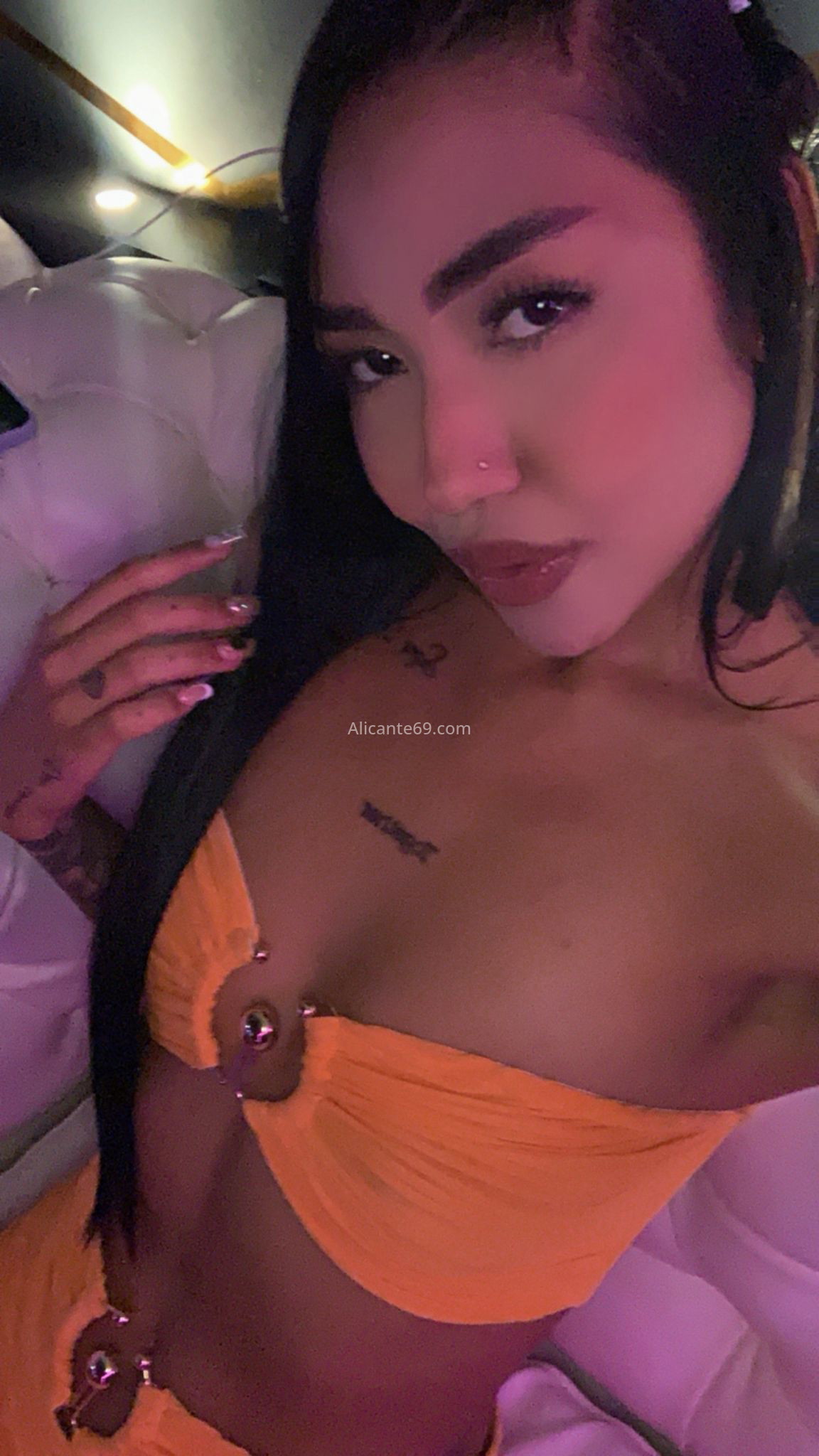 Zoe, chica colombiana tatuada. 672898499. Citas en ALICANTE, ALICANTE. www.alicante69.com.