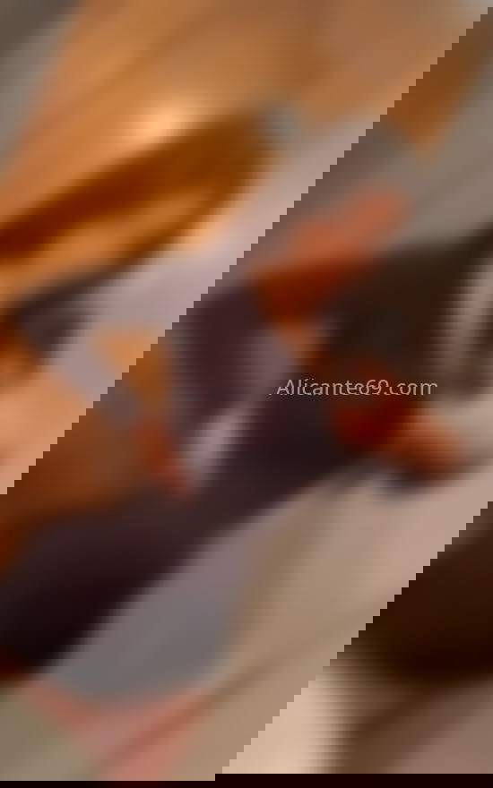 Jazmin, hermosa chica árabe. 623338536. Citas en ALICANTE, ALICANTE. www.alicante69.com.