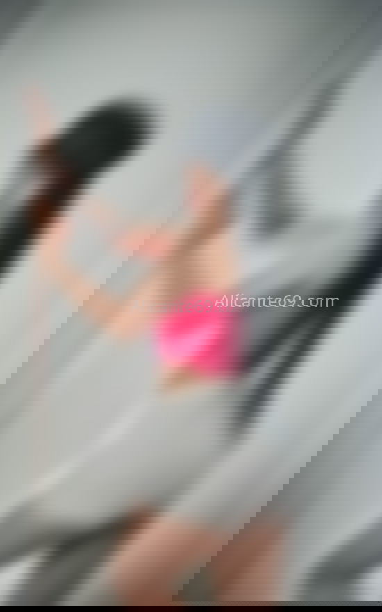 Luna, modelo colombiana. 633638351. Citas en ALICANTE, ALICANTE. www.alicante69.com.