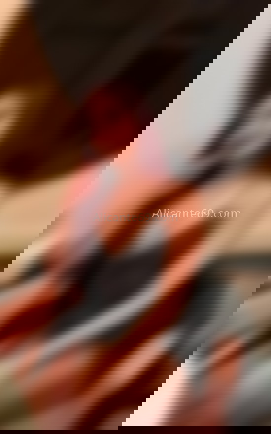Monica, pelirroja latina. 672888703. Citas en ALICANTE, ALICANTE. www.alicante69.com.
