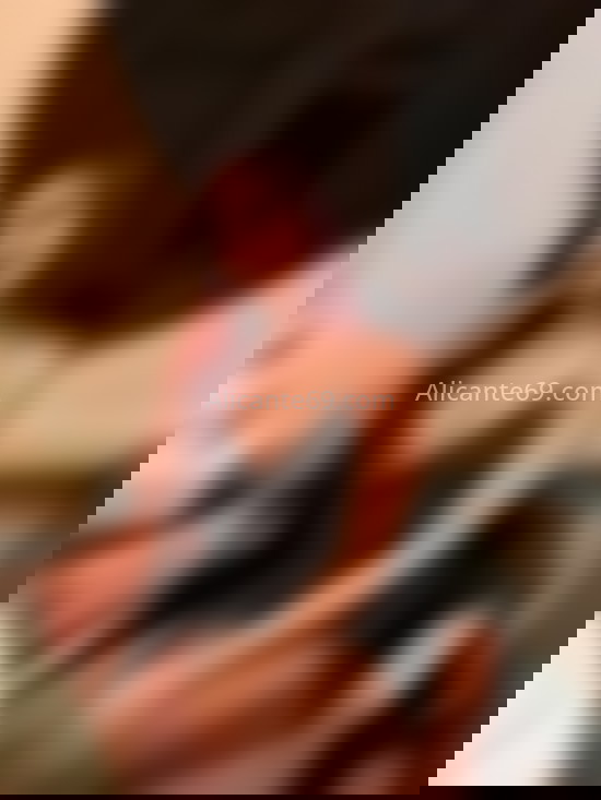 Monica, pelirroja latina. 672888703. Citas en ALICANTE, ALICANTE. www.alicante69.com.