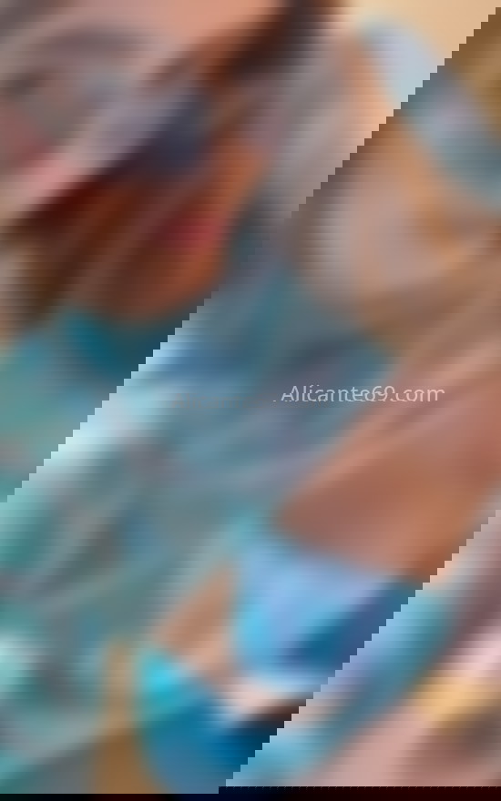 Emma. 613651787. Citas en ALICANTE, ALICANTE. www.alicante69.com.