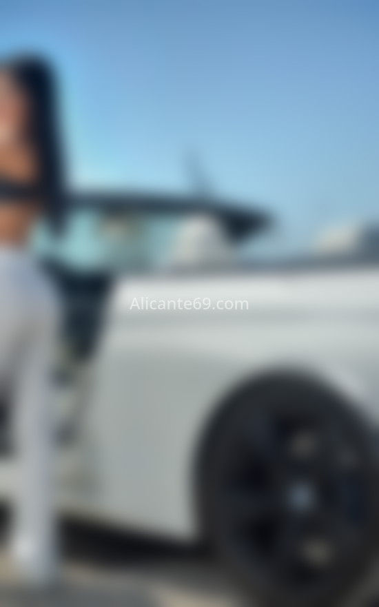 Juliana, hermosa jovencita latina. 633638351. Citas en ALICANTE, ALICANTE. www.alicante69.com.