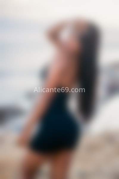 Valentina, morena venezolana. 624102554. Citas en ALICANTE, ALICANTE. www.alicante69.com.