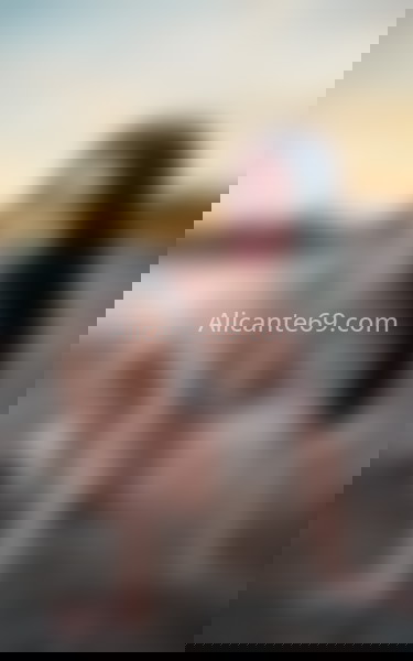 Isabella, jovencita colombiana. 613432566. Citas en ALICANTE, ALICANTE. www.alicante69.com.