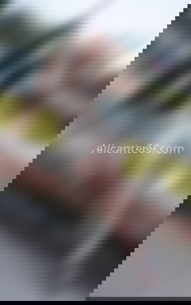 Beatriz, belleza natural de Brasil. 624102554. Citas en ALICANTE, ALICANTE. www.alicante69.com.