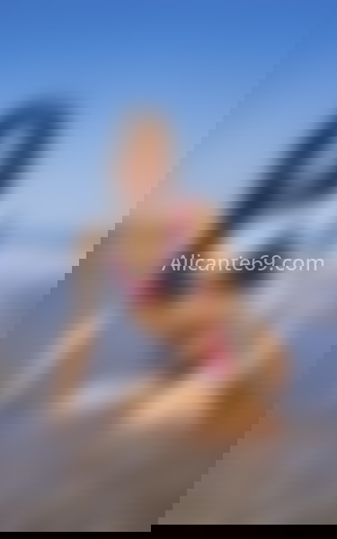 Manuela, jovencita colombiana con tatoos. 624495671. Citas en ALICANTE, ALICANTE. www.alicante69.com.