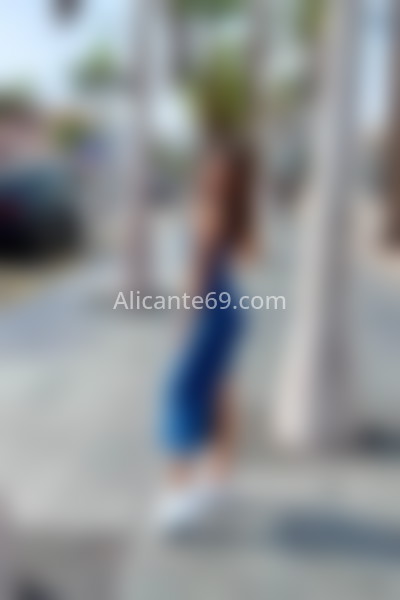Cristal, flaquita venezolana. 641166772. Citas en ALICANTE, ALICANTE. www.alicante69.com.