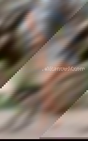 Manuela, jovencita colombiana con tatoos. 624495671. Citas en ALICANTE, ALICANTE. www.alicante69.com.