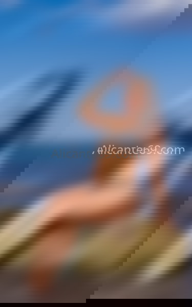 Lisa, jovencita venezolana. 624495671. Citas en ALICANTE, ALICANTE. www.alicante69.com.