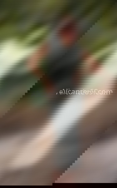 Kimberly, venezolana divertida. 641166772. Citas en ALICANTE, ALICANTE. www.alicante69.com.