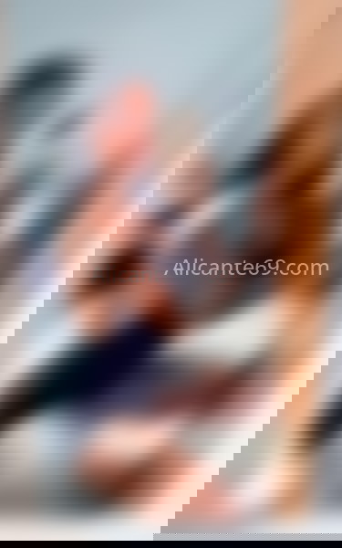 Manuela, jovencita colombiana con tatoos. 624495671. Citas en ALICANTE, ALICANTE. www.alicante69.com.
