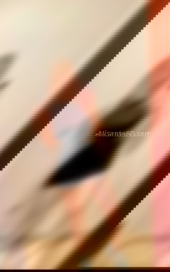 Saray, venezolana 23 años. 613845093. Citas en ALICANTE, ALICANTE. www.alicante69.com.
