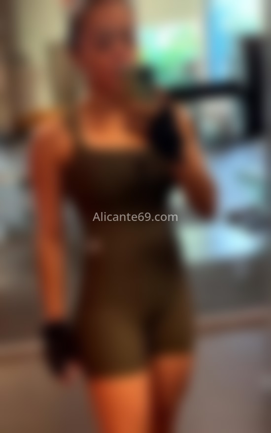 Cloe, linda latina. 633639134. Citas en ALICANTE, ALICANTE. www.alicante69.com.