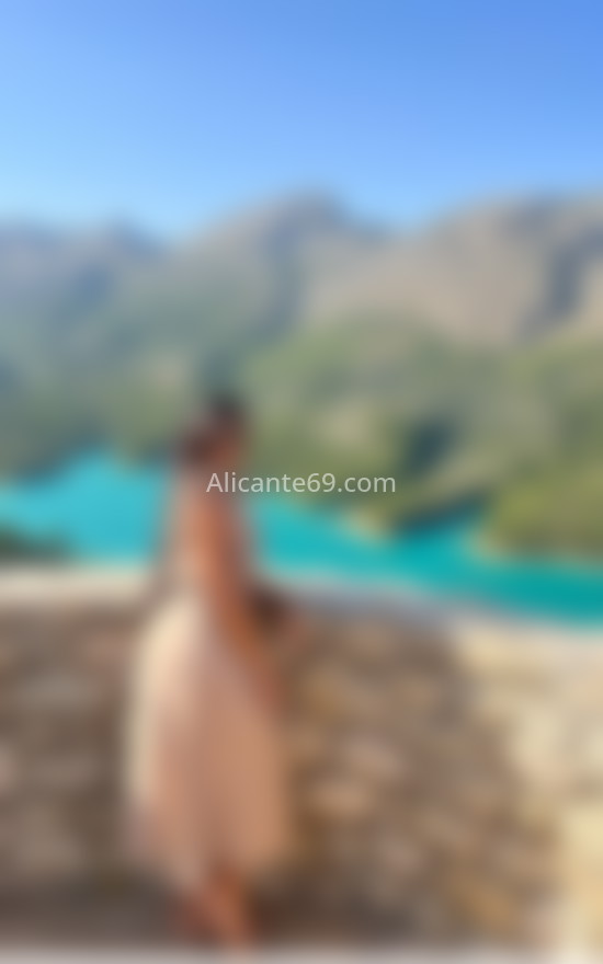 Andreina, joven venezolana. 604280902. Citas en ALICANTE, ALICANTE. www.alicante69.com.