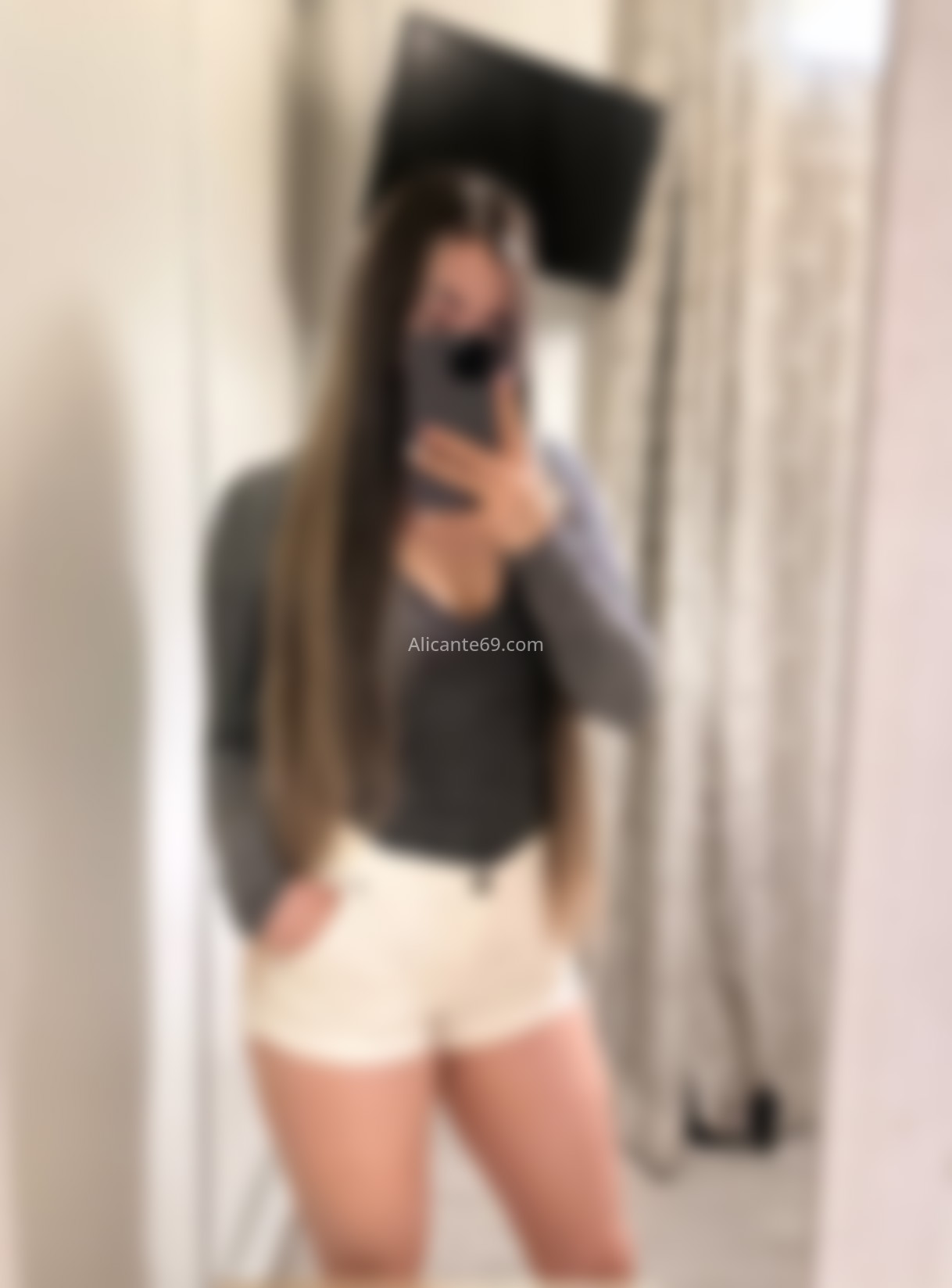 Sofia, joven paraguaya de 24 años. 687458034. Citas en ALICANTE, ALICANTE. www.alicante69.com.