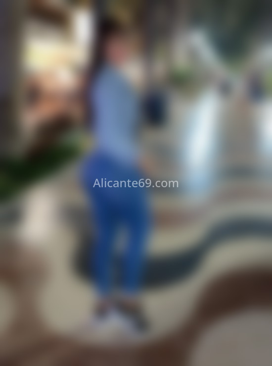 Valentina, latina cercana. 637144520. Citas en ALICANTE, ALICANTE. www.alicante69.com.
