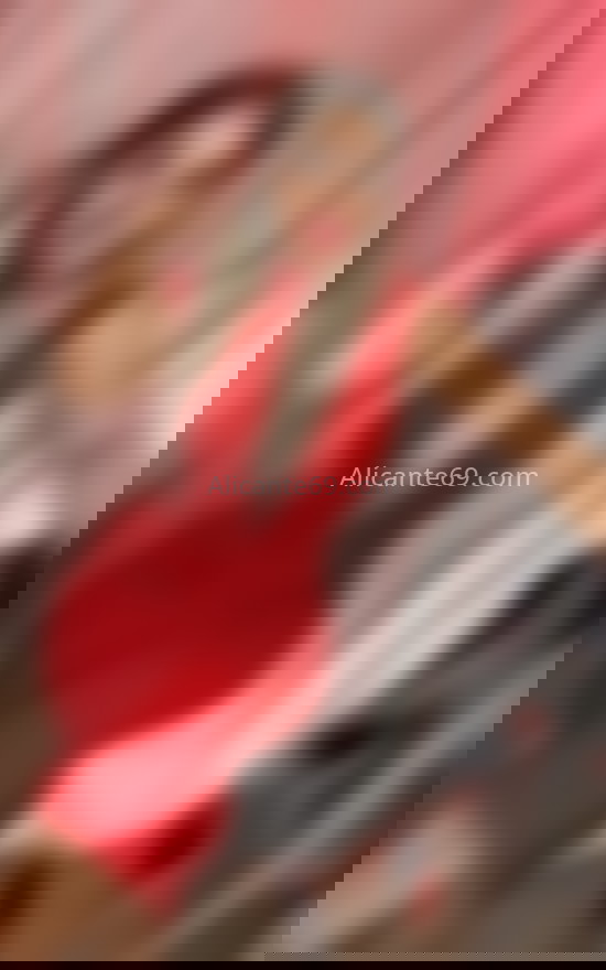 Ana, italiana de mente abierta. 662297616. Citas en ALICANTE, ALICANTE. www.alicante69.com.