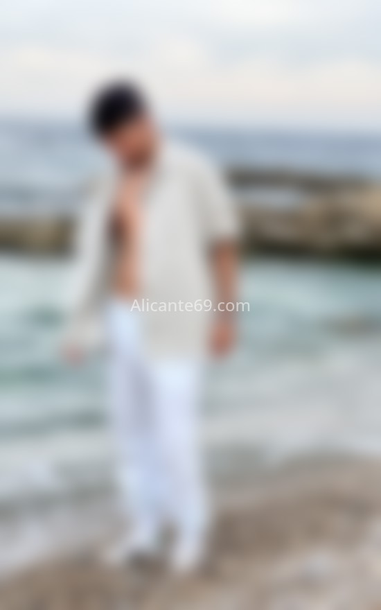 Nicolas, joven aventurero. 661432199. Citas en ALICANTE, ALICANTE. www.alicante69.com.