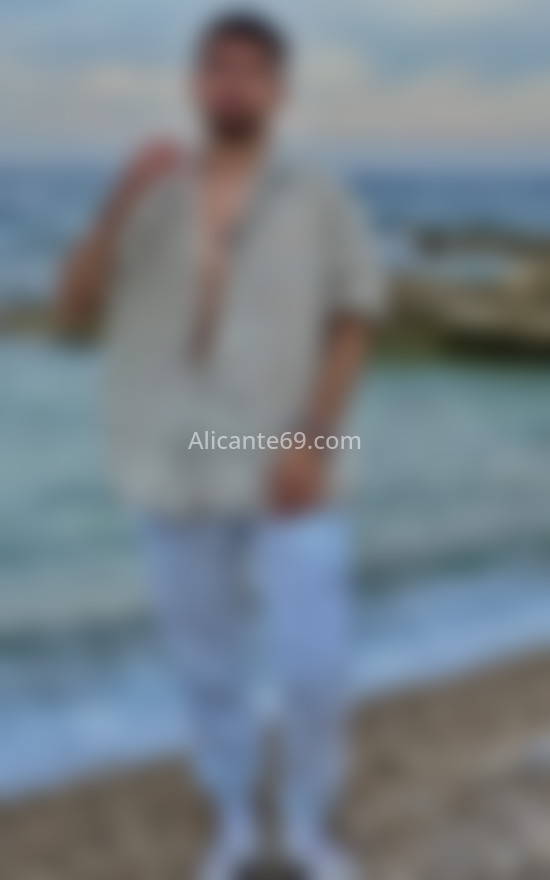 Nicolas, joven aventurero. 661432199. Citas en ALICANTE, ALICANTE. www.alicante69.com.