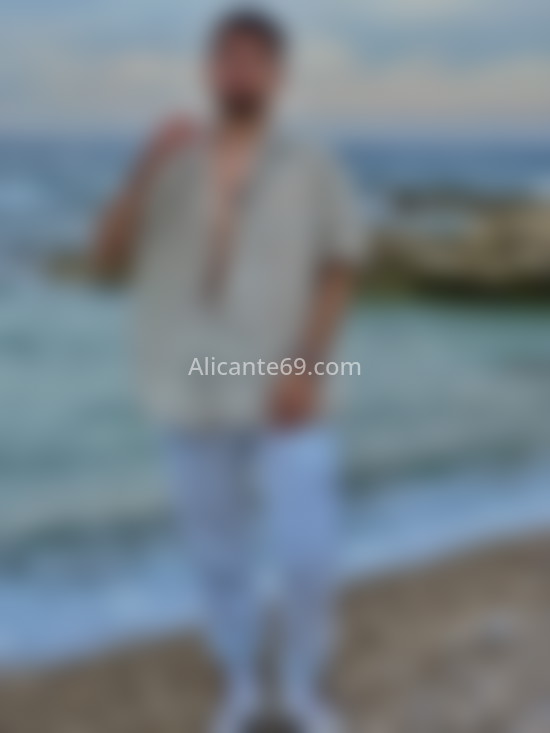 Nicolas, joven aventurero. 661432199. Citas en ALICANTE, ALICANTE. www.alicante69.com.