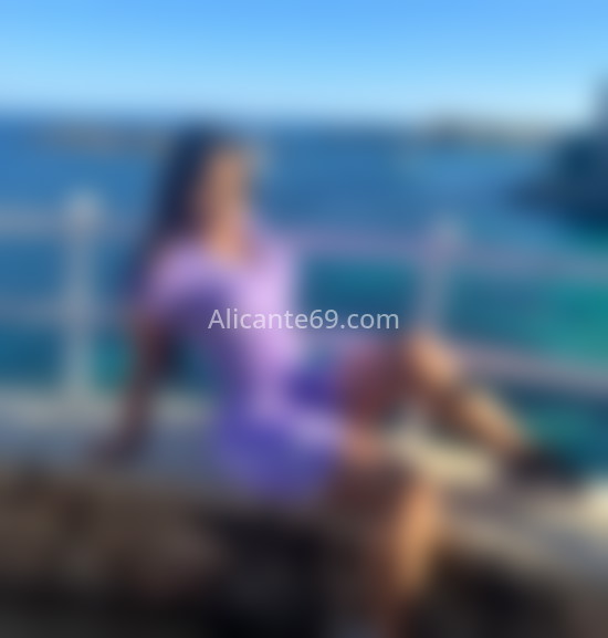 Sashari, jovencita venezolana. 634795694. Citas en ALICANTE, ALICANTE. www.alicante69.com.