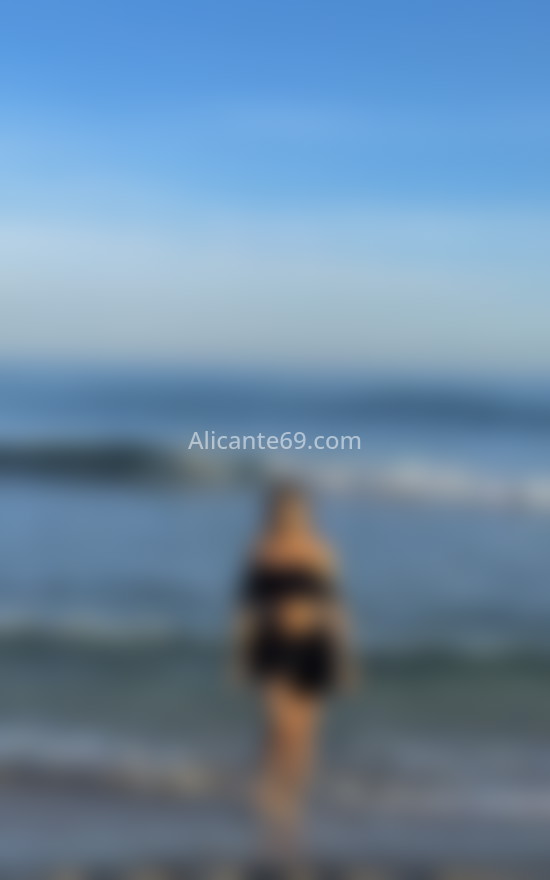 Andrea, chica trans coqueta. 607397890. Citas en ALICANTE, ALICANTE. www.alicante69.com.