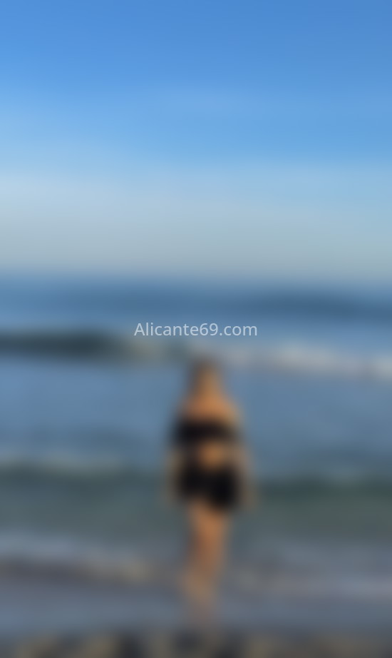 Andrea, chica trans coqueta. 607397890. Citas en ALICANTE, ALICANTE. www.alicante69.com.