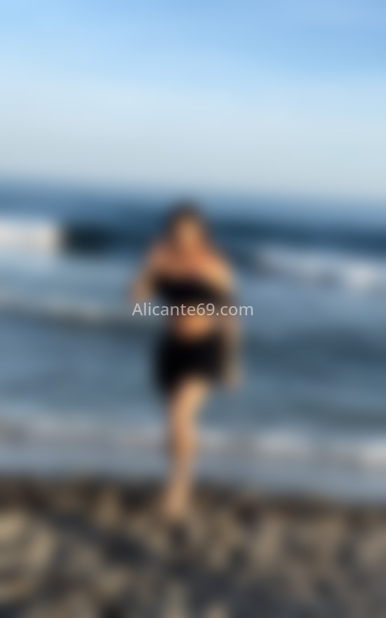 Andrea, chica trans coqueta. 607397890. Citas en ALICANTE, ALICANTE. www.alicante69.com.