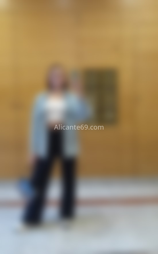 Frida, chica trans. 605083282. Citas en ALICANTE, ALICANTE. www.alicante69.com.