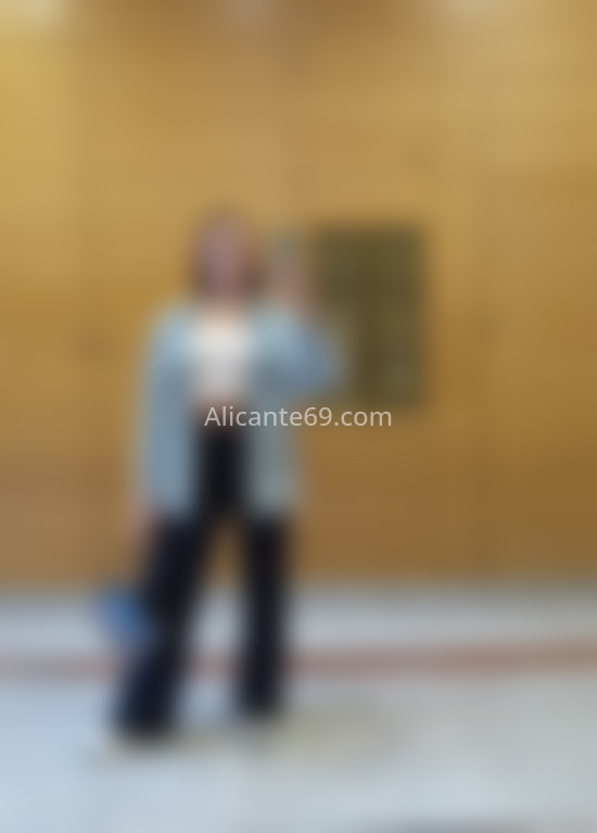 Frida, chica trans. 605083282. Citas en ALICANTE, ALICANTE. www.alicante69.com.