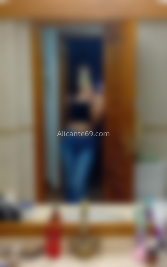 Frida, chica trans. 605083282. Citas en ALICANTE, ALICANTE. www.alicante69.com.