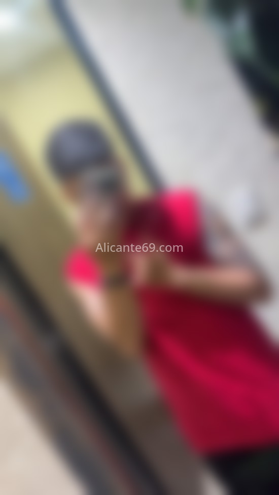Leonay, colombiano. 632439250. Citas en ALICANTE, ALICANTE. www.alicante69.com.