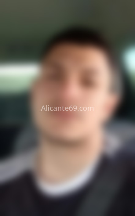 Stefano, joven venezolano. 641702687. Citas en ALICANTE, ALICANTE. www.alicante69.com.