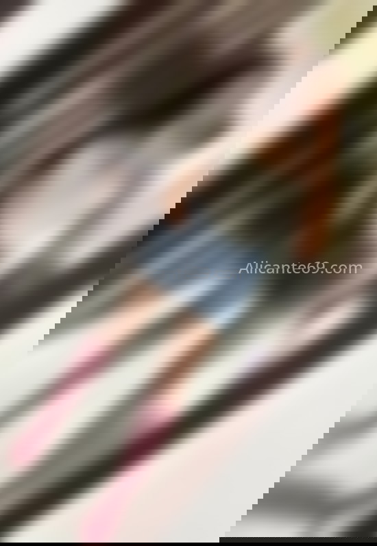 Emma, latina enrollada. 657248995. Citas en ALICANTE, ALICANTE. www.alicante69.com.