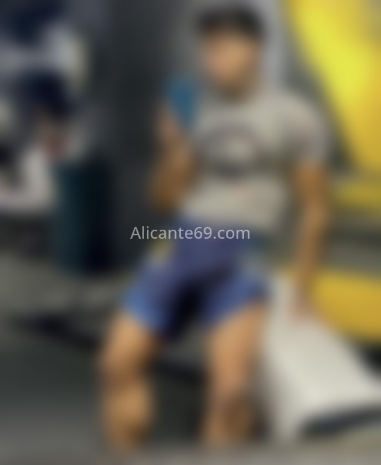 Jostin, joven brasileño. 670719085. Citas en ALICANTE, ALICANTE. www.alicante69.com.