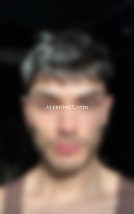 Jovencito latino . 683621498. Citas en ALICANTE, ALICANTE. www.alicante69.com.