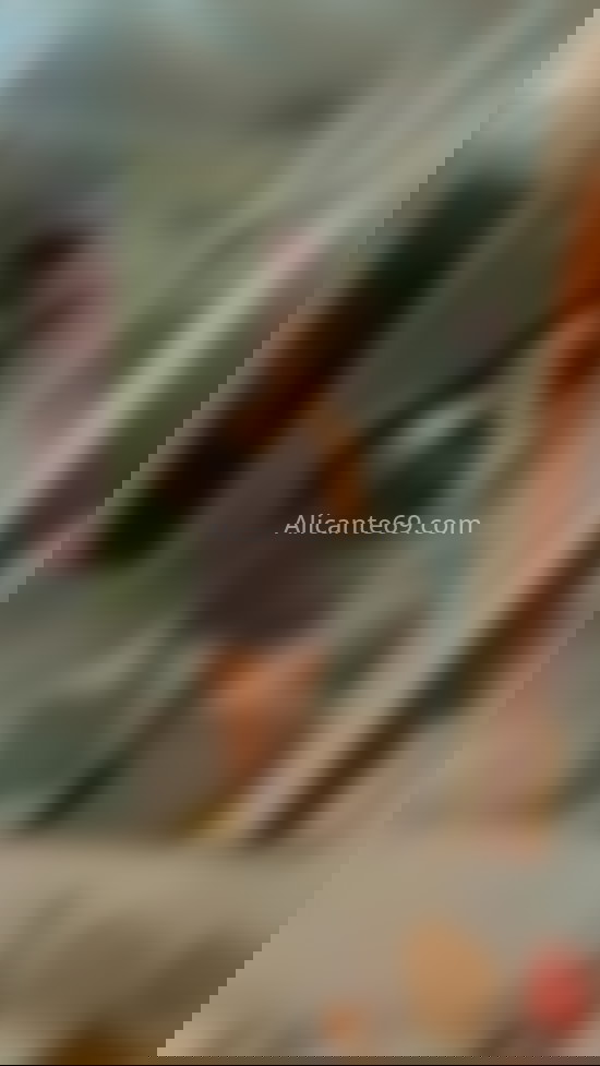 Pamela, venezolana risueña. 666385580. Citas en ALICANTE, ALICANTE. www.alicante69.com.