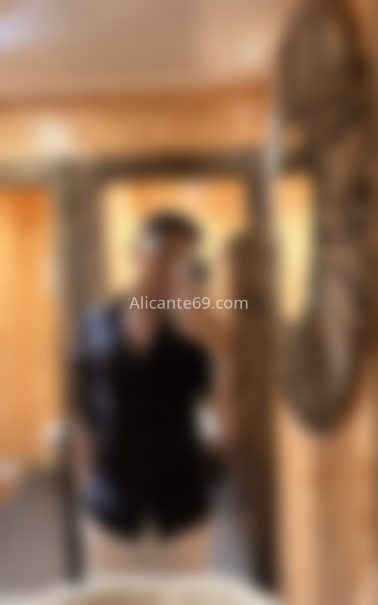 Miguel, brasileño muy enrollado . 603789080. Citas en ALICANTE, ALICANTE. www.alicante69.com.