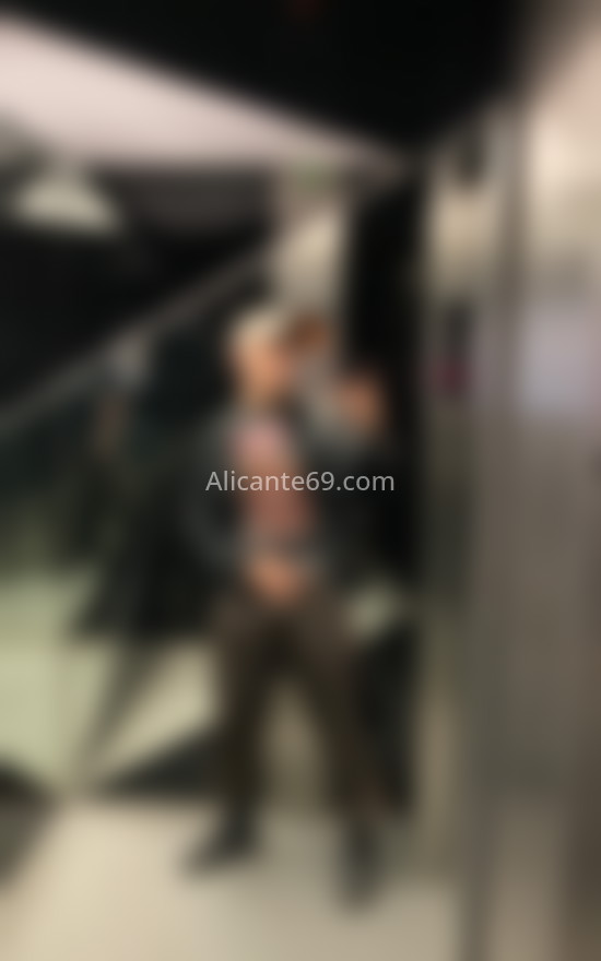 Jovencito latino . 683621498. Citas en ALICANTE, ALICANTE. www.alicante69.com.