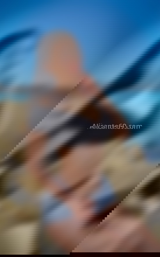 Gaby, joven y guapa colombiana . 612479808. Citas en ALICANTE, ALICANTE. www.alicante69.com.